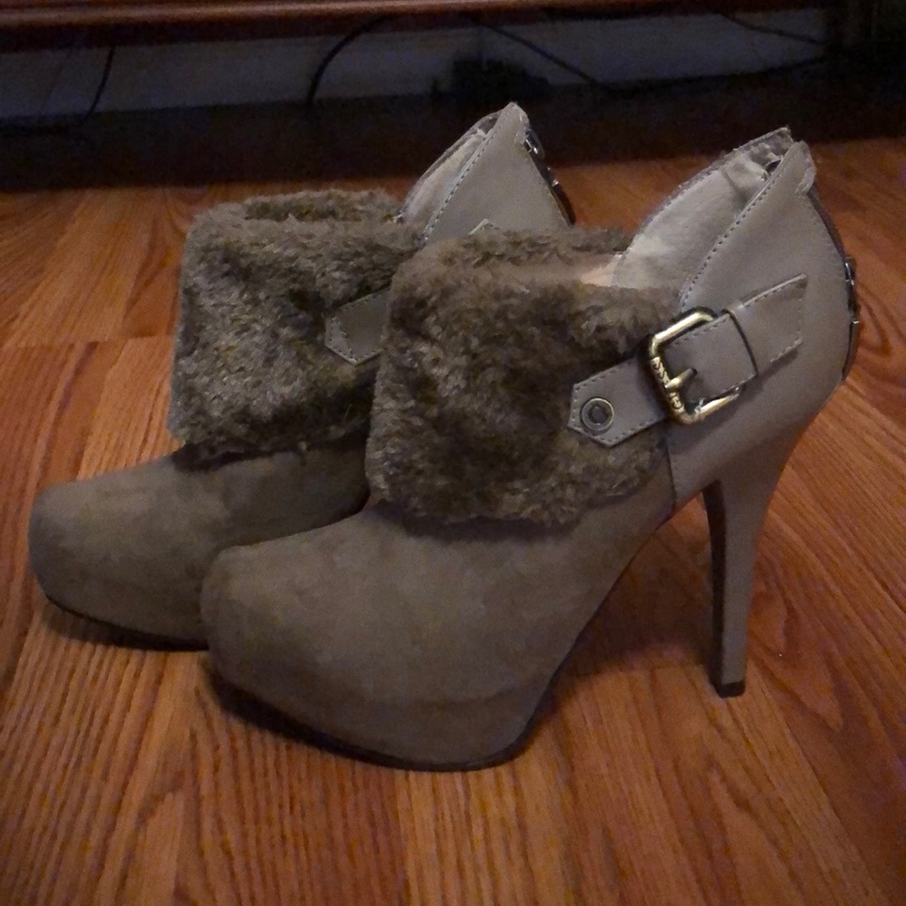 New Guess boots